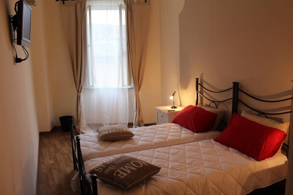 L'Iris B&B Lucca Szoba fotó