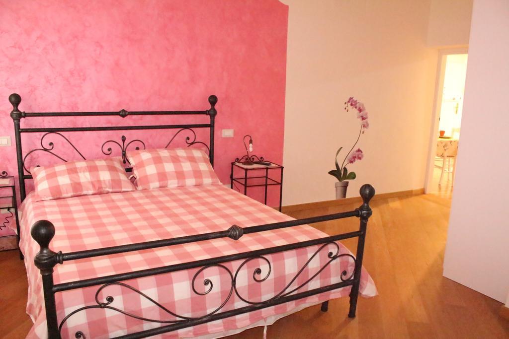 L'Iris B&B Lucca Szoba fotó